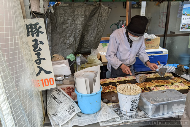【西成】100円で食べられるお好み焼き屋台