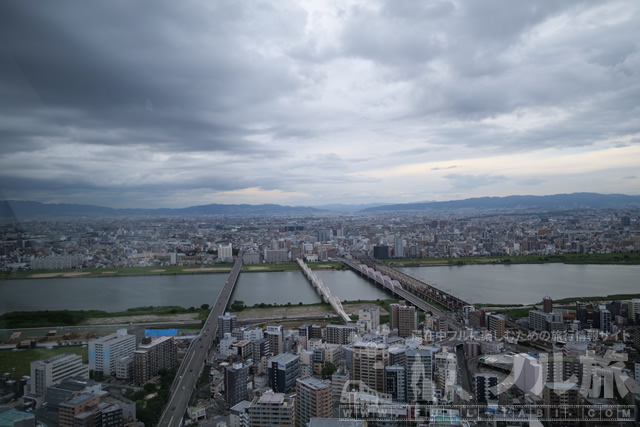 梅田スカイビル 空中庭園展望台は夜景を見に行くことに価値がある