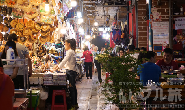 パブストリートはシェムリアップ唯一の飲食街、家族で安心して楽しめる!