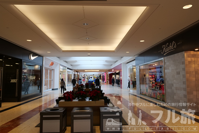 巨大ショッピングモール、CFリッチモンドセンターが凄い!